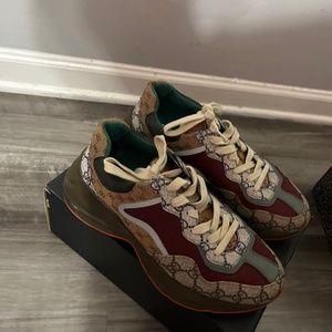 Gucci sneakers